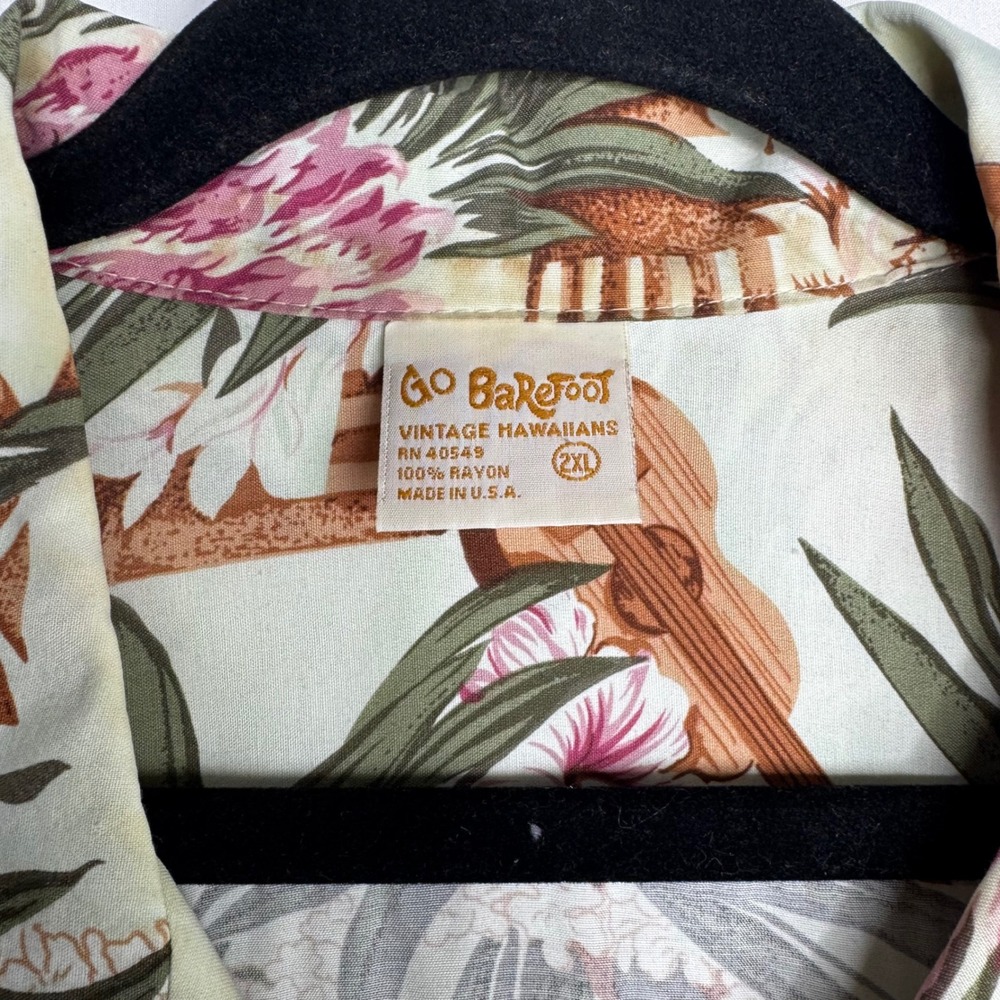 Go Barefoot‎ Vintage Hawaiian Shirt Mens 2XL Floral Ukulele Vacation Made in USA - Picture 3 of 8